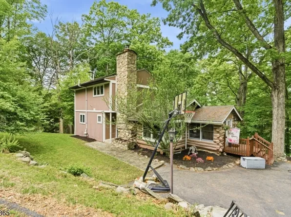 158 Glenside Trl, Byram Twp., NJ 07871