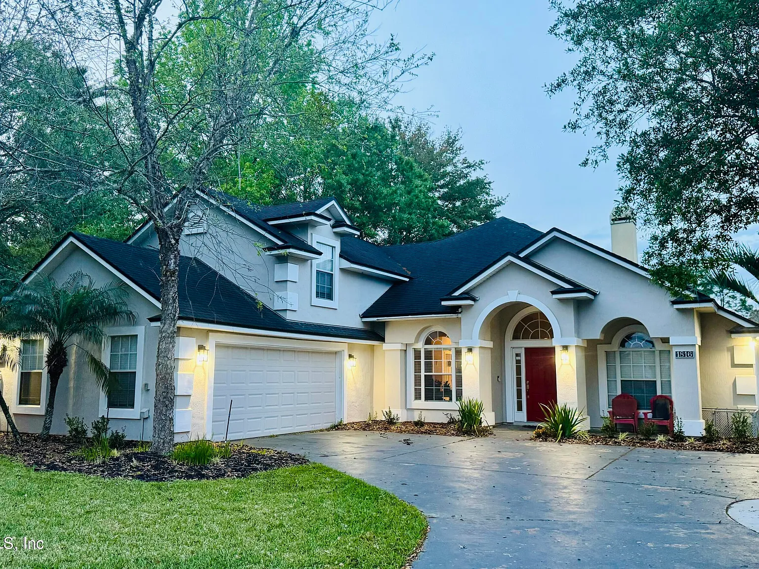 5 bed, 4.0 bath, 2804 sqft, $3,495 — Photo 2