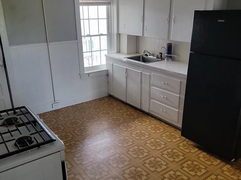 102 Mechanic St #1 — Photo 6