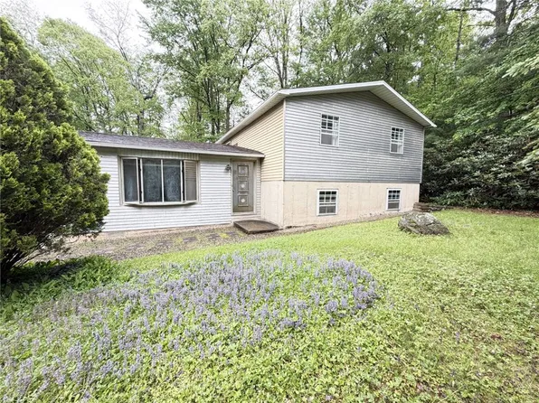 7 8th Ave, Nesquehoning, PA 18240