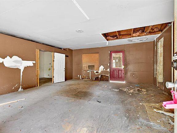 3rd image of 15176 NE 154TH LANE