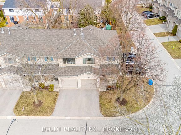 3rd image of 155 Killarney Rd #11