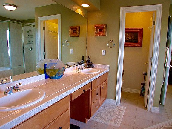 Master Bath has two vanities