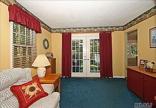 3rd image of 122 Calvert Ave