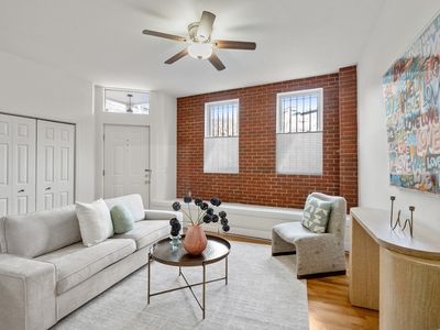 138 Prince St APT 1, Boston, MA, 02113