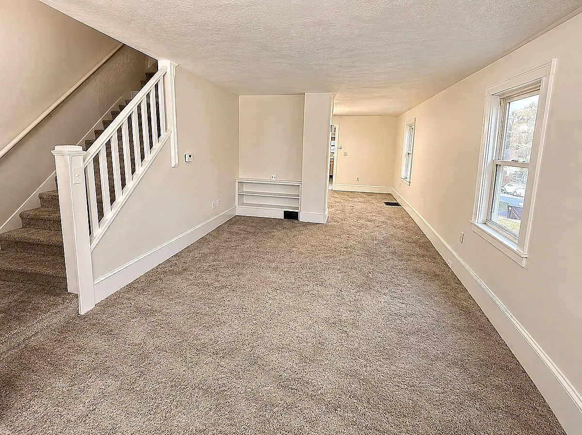 2 bed, 1244 sqft, $1,750 — Photo 2