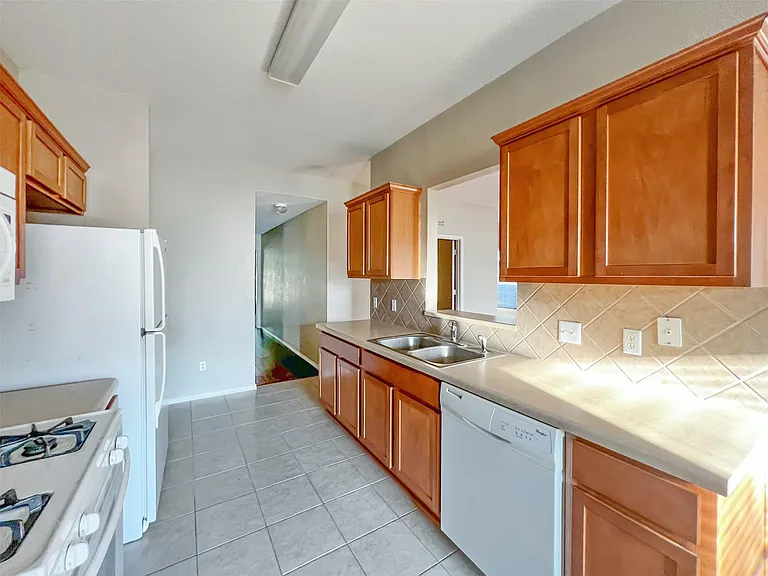 2324 Pearson Way — Photo 5