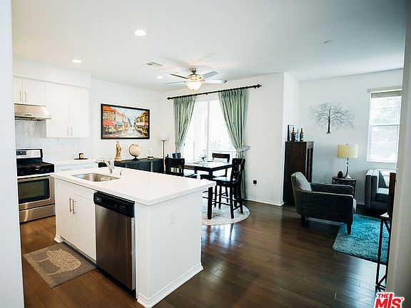 5th image of 708 S Gladys Ave Unit A