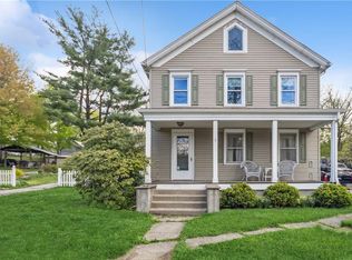 7 Maple St, Beacon, NY 12508
