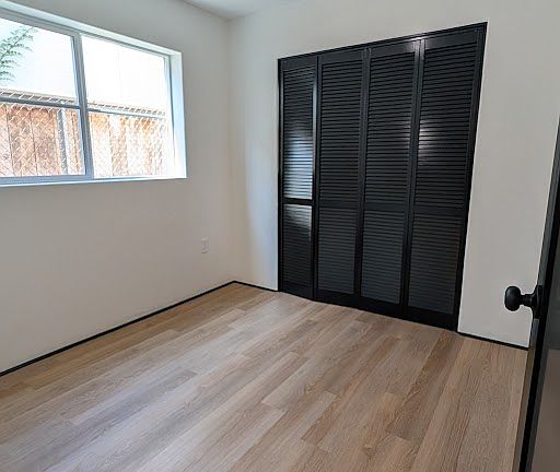 5th image of 3445 Collier Ave