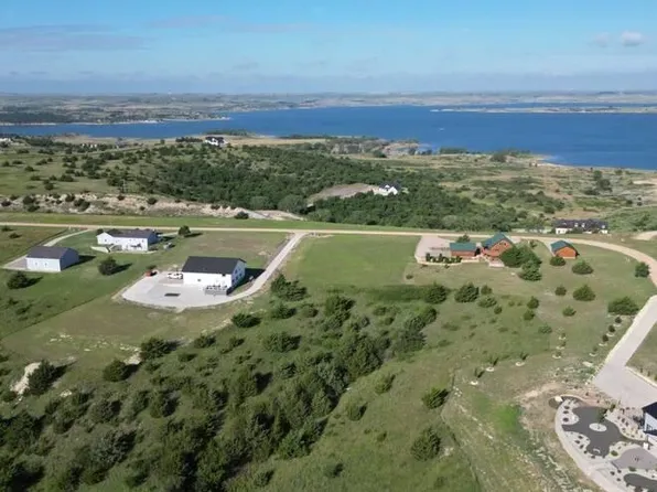 381 Thoman Dr, Sylvan Grove, KS 67481