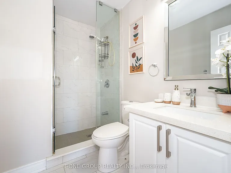 382 Elgin Mills Rd W — Photo 41