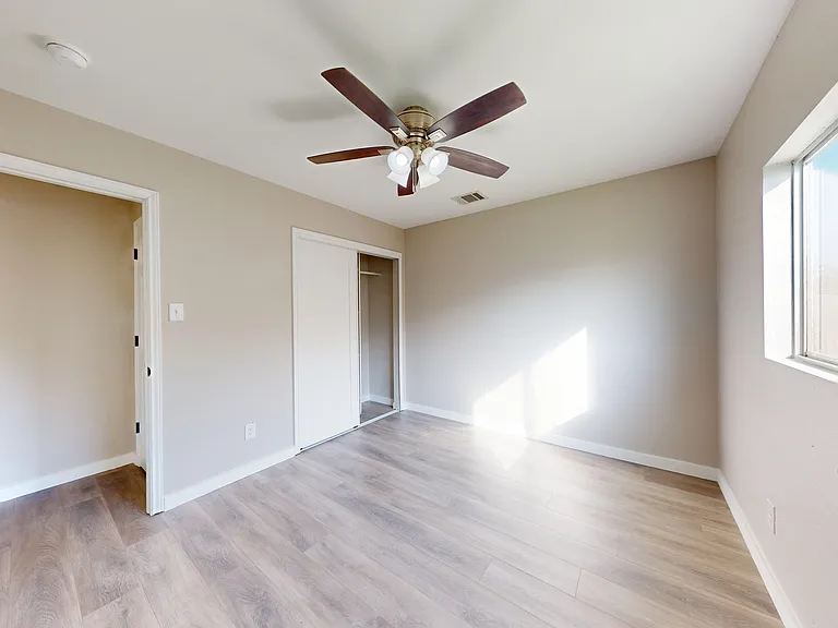 145 S Willow Way — Photo 21