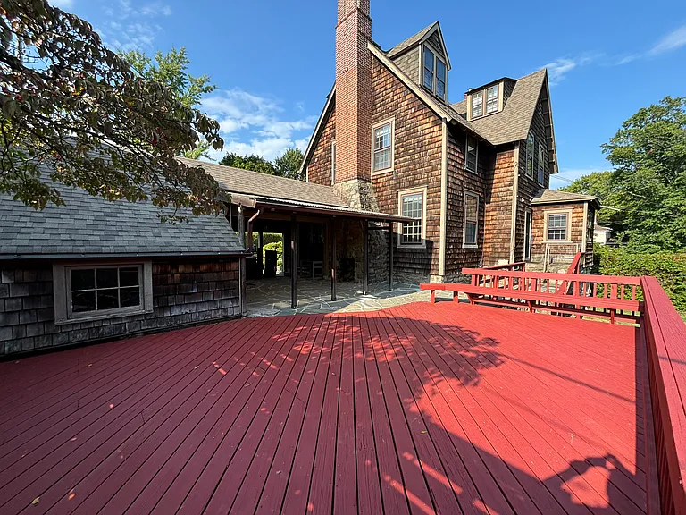 2685 South Ave — Photo 3