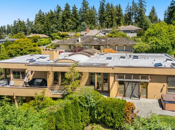 2405 91st Pl NE, Bellevue, WA 98004