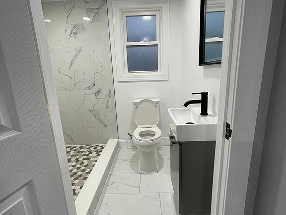 5th image of 97 N 13th St Floor 3