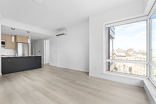 1st image of 1027 Fulton St #5C