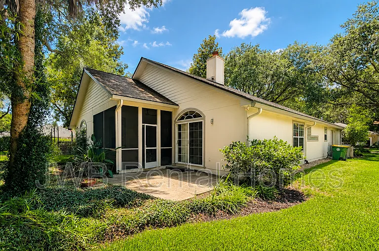 1672 Blue Heron Ln — Photo 16