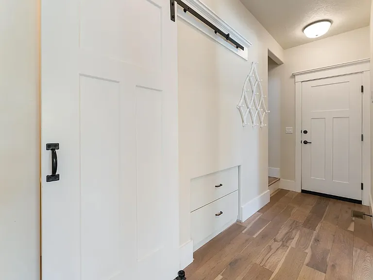 115 S Mathie Way — Photo 11