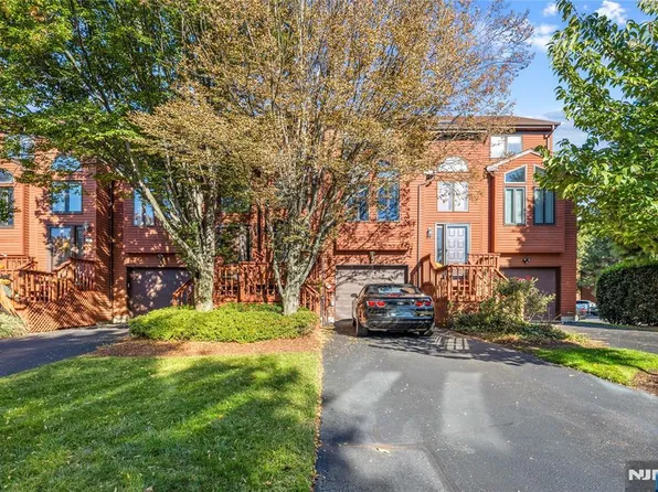 39 Sampson St #39, Saddle Brook, NJ 07663