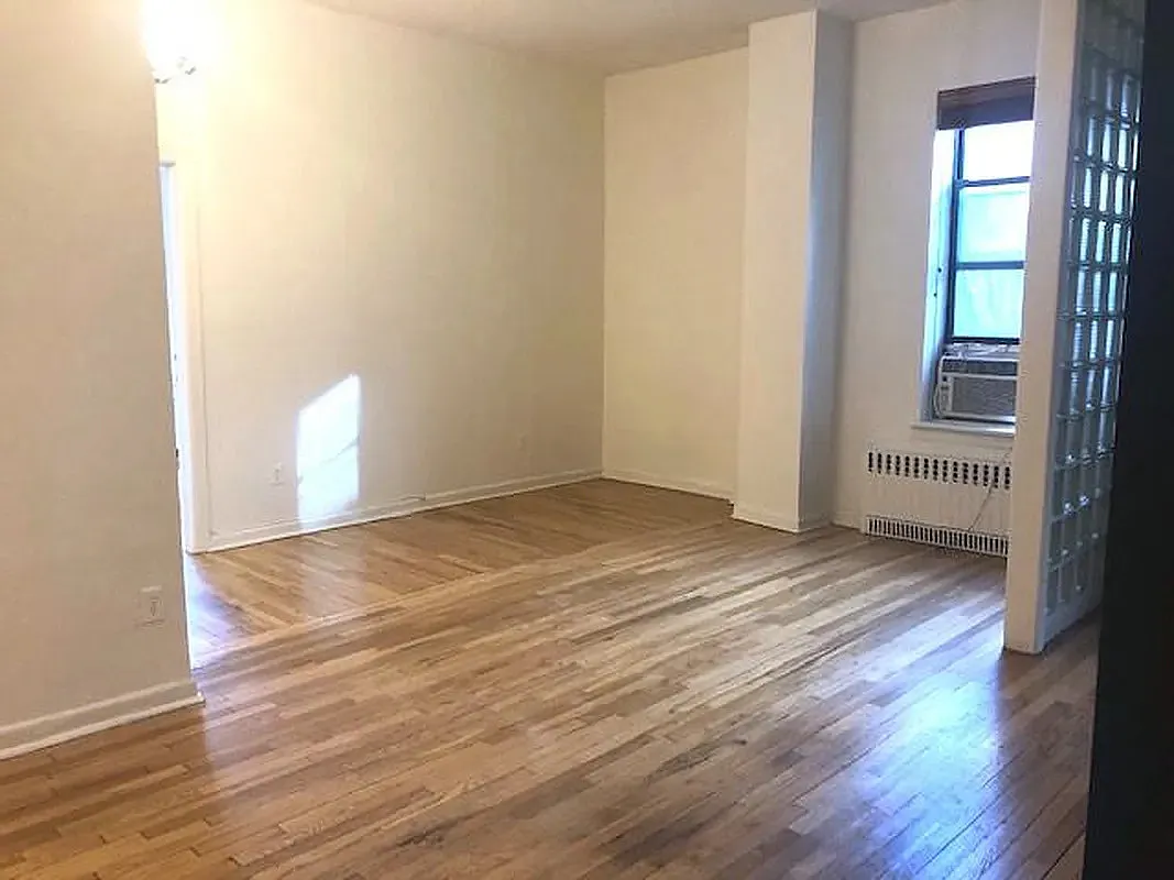 Building Photo - 495 W End Ave #21