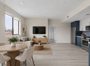 1111 N Kenmore Ave #204, Los Angeles, CA 90029