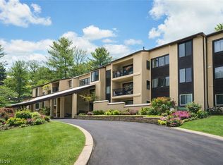 1006 Bunker Dr APT 203, Fairlawn, OH 44333