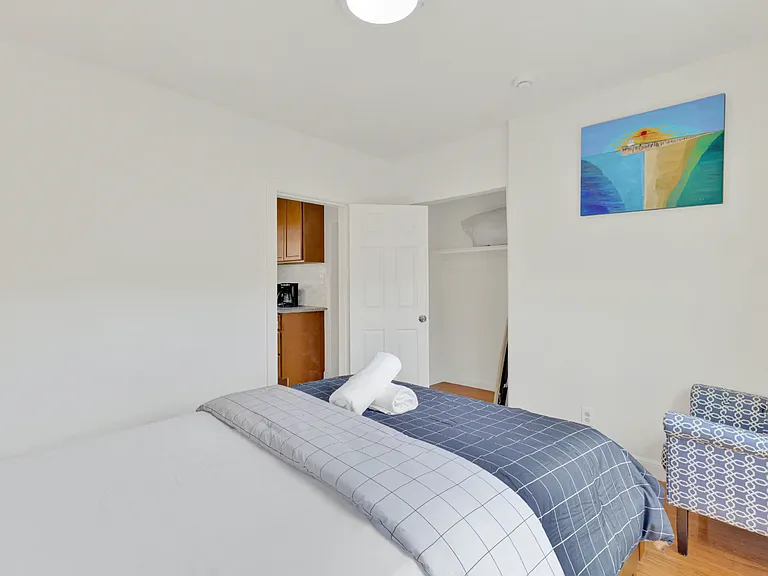 271 W Broadmoor Blvd — Photo 15