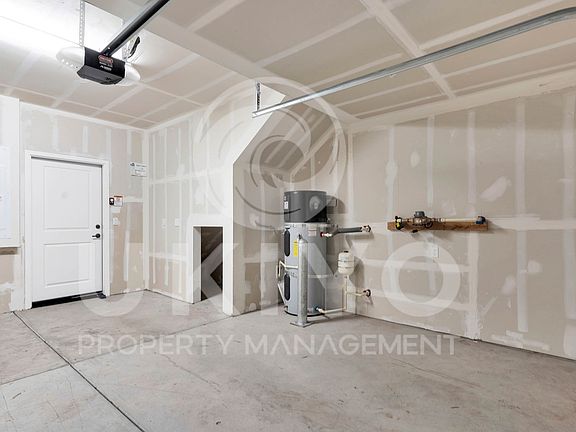 2nd image of 588 Pawnee Ln #1