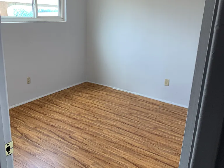 1500 W Madison Ave #1 — Photo 3