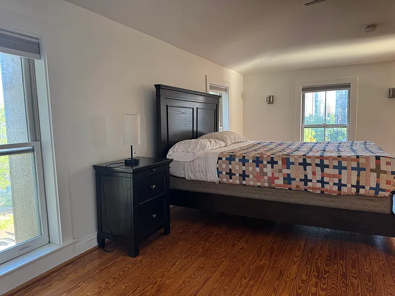 400 M St NW #2 — Photo 15