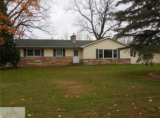 4190 Long Hwy, Eaton Rapids, MI 48827