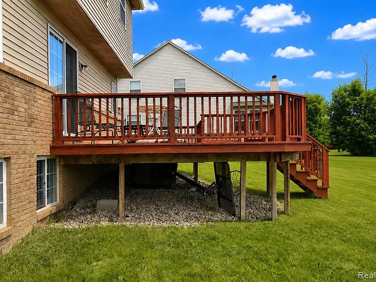 4890 Spring Meadow Dr — Photo 20