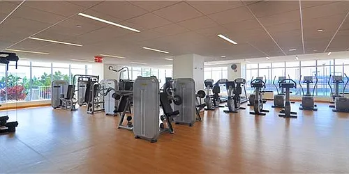 Rented by R New York