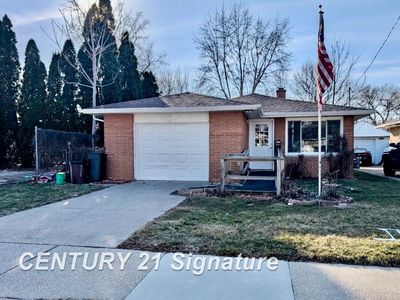 1813 Oxford St, Saginaw, MI, 48602