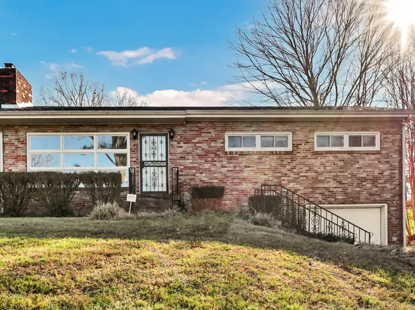780 Rossview Rd, Clarksville, TN 37043