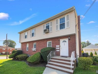 207 8th St, Palisades Park, NJ, 07650