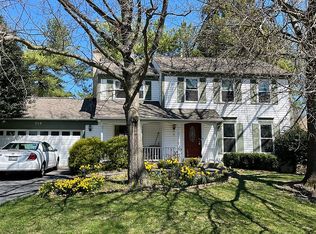 202 Perrywinkle Ln, Gaithersburg, MD 20878
