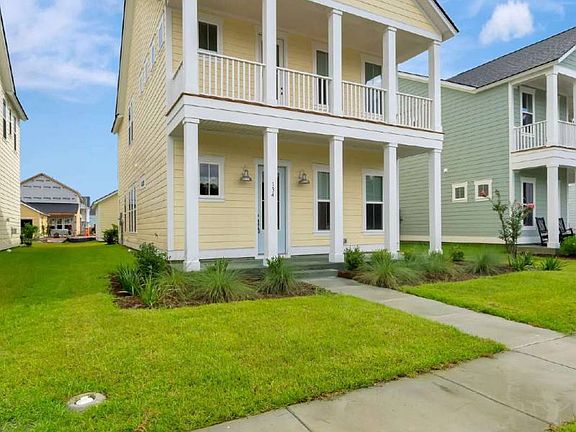 2nd image of 134 Cloverfield Trail Dr