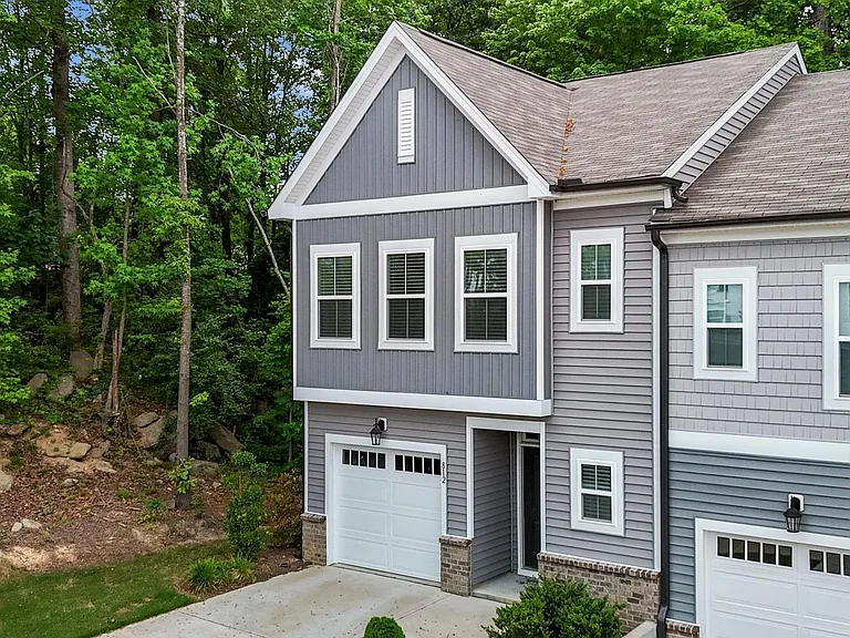 812 Star Ridge Dr — Photo 1