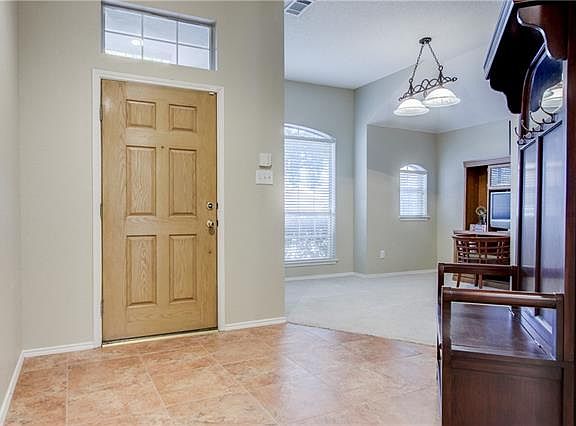 4th image of 6120 Hillside Ln