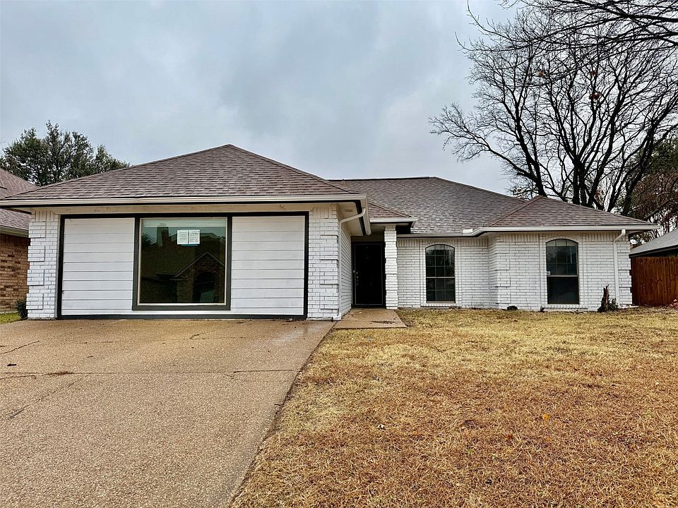 1st image of 1921 Ashley Dr
