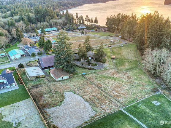 2nd image of 2628 58th Avenue NW