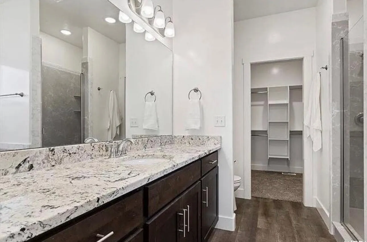 4 bed, 3214 sqft, $4,200 — Photo 3