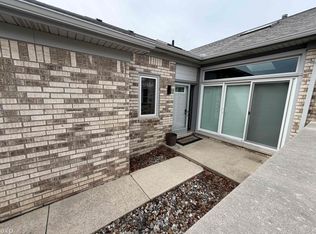 14715 Holly Ct, Shelby Township, MI
