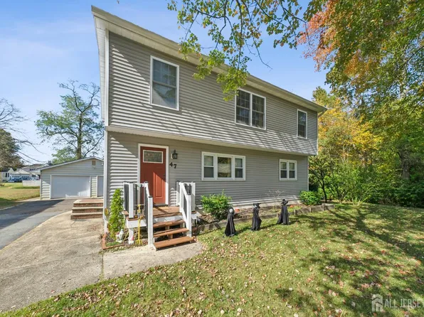 47 Thomas St, Monroe Township, NJ 08831