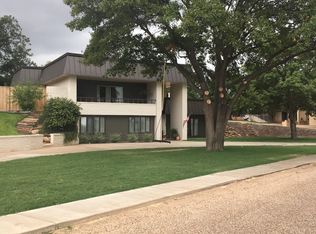 1007 Ebeling Dr, Plainview, TX 79072