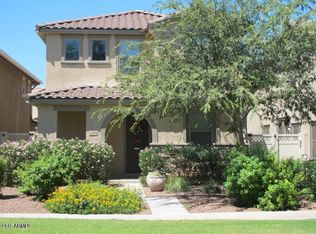 1069 S Hawk Ln, Gilbert, AZ 85296