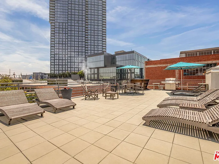 530 Molino St #213 — Photo 18