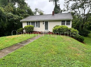 2600 Lyndhurst Ave, Winston Salem, NC 27103